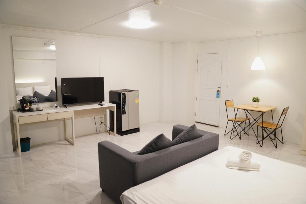 ホテル ビュープレース マンション ラップラオ 130 バンコク都 エクステリア 写真